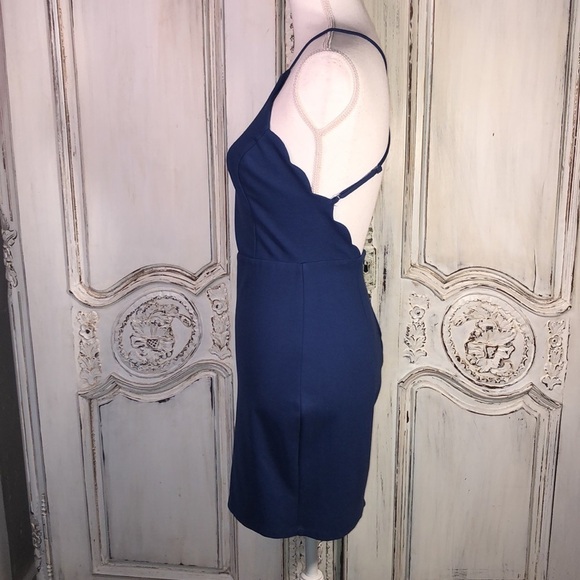 Lush Simple But Detailed Spaghetti Cross Strap Backless Double Knit Dress Size S - Picture 5 of 9